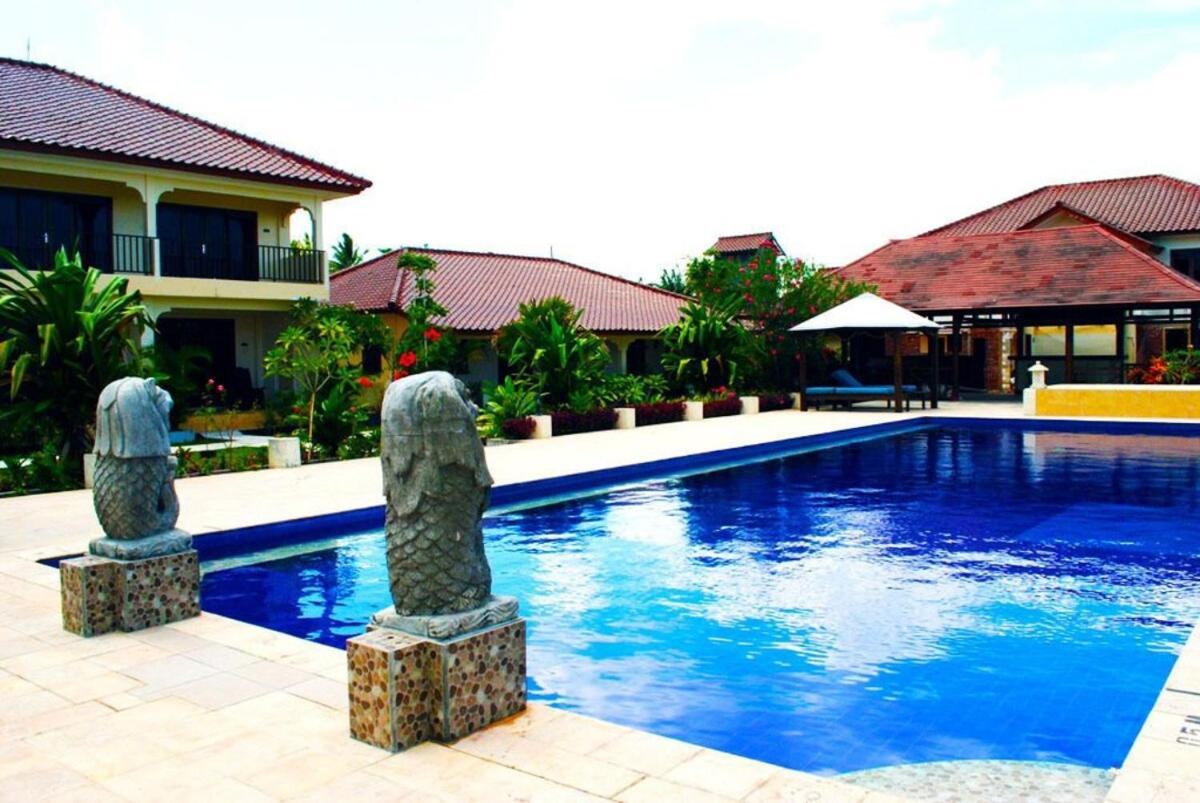 Lombok Beach Hotel Montongbuwoh 外观 照片