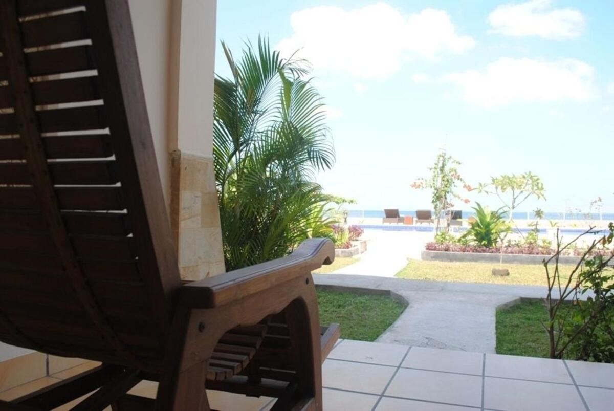 Lombok Beach Hotel Montongbuwoh 外观 照片